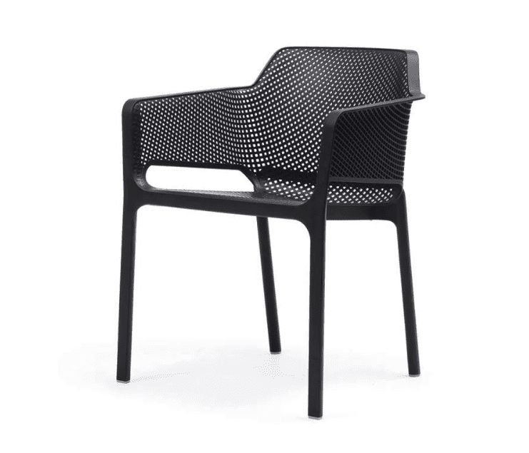 Silla apilable con brazos de exterior