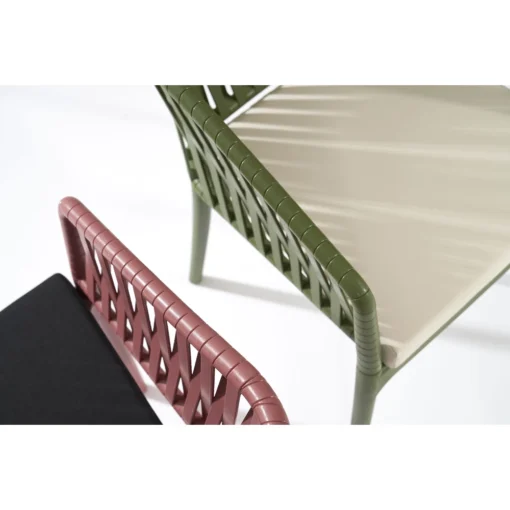 Detalle textura silla Portofino - comparativa colores marsala, verde oliva y negro