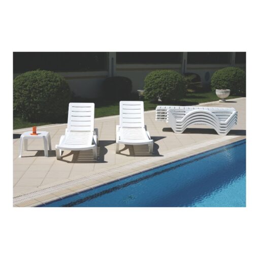 mesa auxiliar plastico apilable exterior jardin