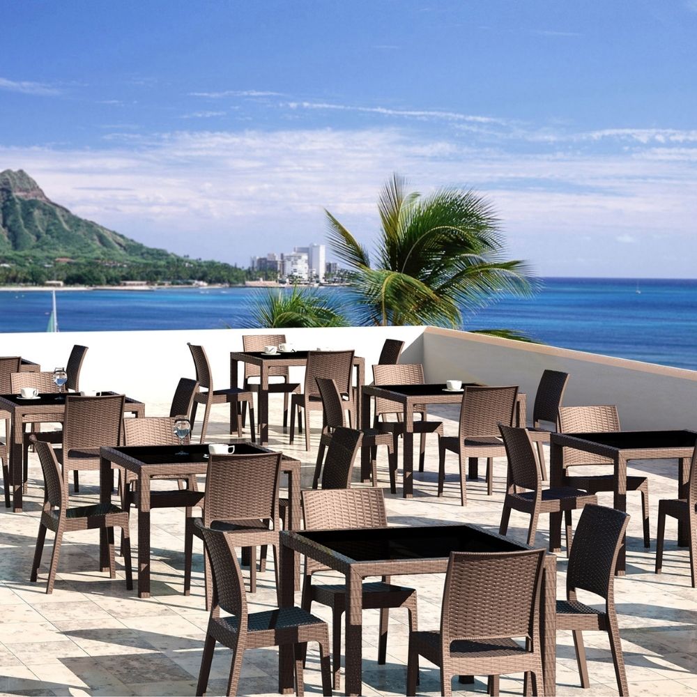 mesa bali de exterior ratán con cristal templado